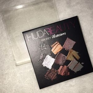 Huda Beauty Smokey Obsessions